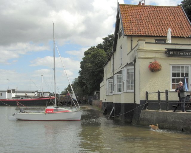 The best way to visit the Butt & Oyster. Moored up, River Orwell, Suffolk, 2009